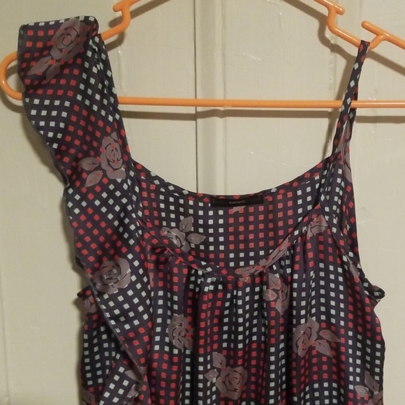 Soprano Roses/Squares Pattern Dress - Picture 3 of 7